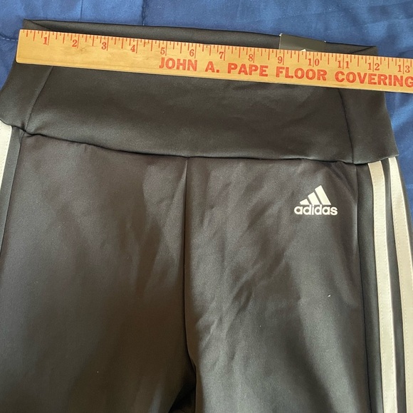 NWT ADIDAS Designed to Move High Rise 3-Stripe 7/8 Sport Pants Size Small Black - Picture 7 of 13